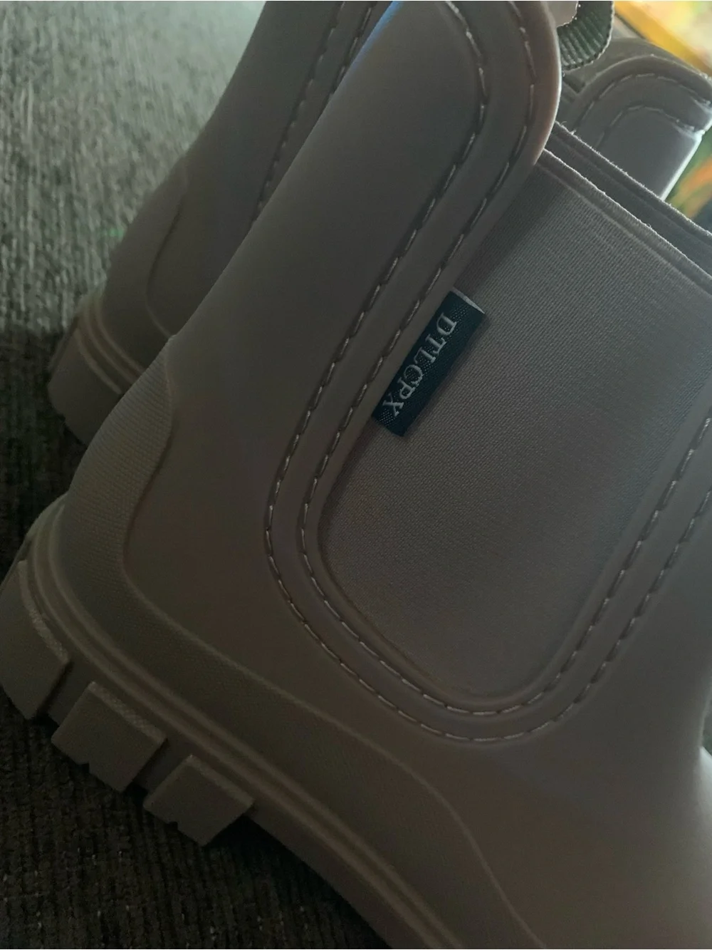 Women's Chunky Chelsea Rain Boots